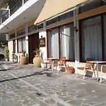Inomaos Hotel 2*