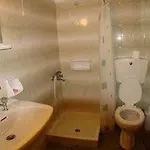 Inomaos Hotel 2*