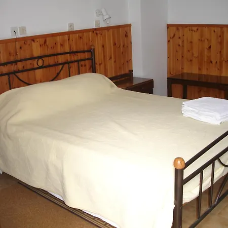 Otel Inomaos 2*