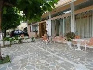 Inomaos Otel 2*