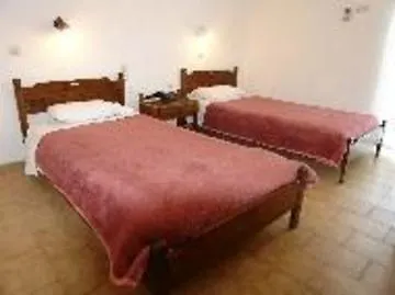 Otel Inomaos 2*