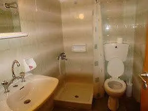 Inomaos Otel 2*