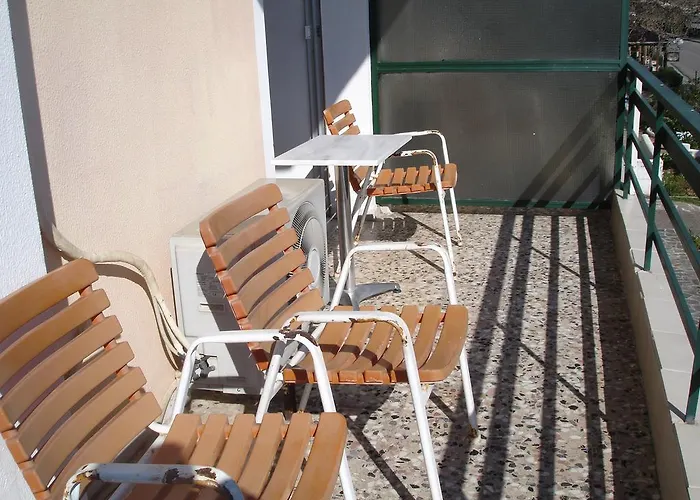 Отель Inomaos 2*